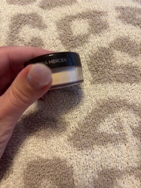 Laura Mercier translucent loose setting powder